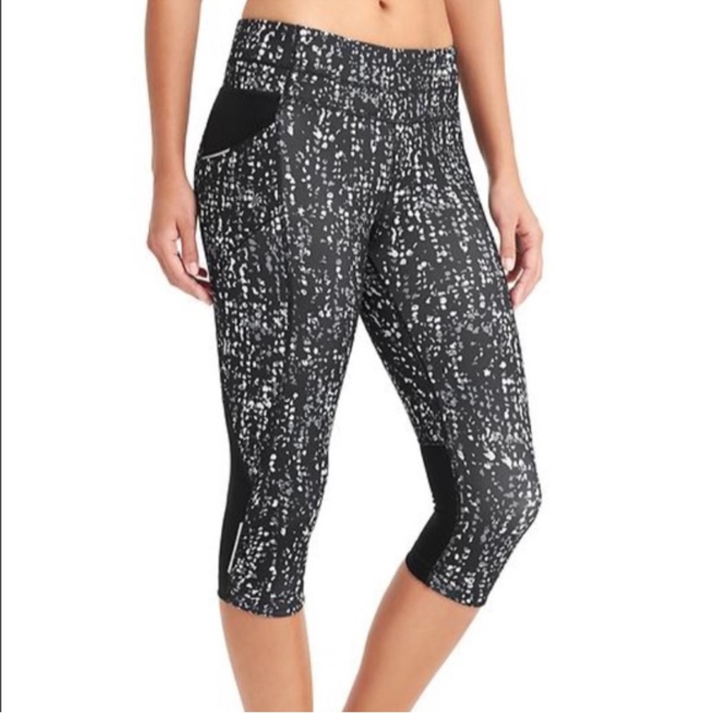 Pristine Immaculate Athleta Pebble Be Free Knicker Capri Leggings Size: Small - Picture 1 of 7